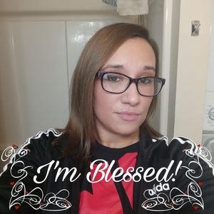 Meet your Posher, Felicia